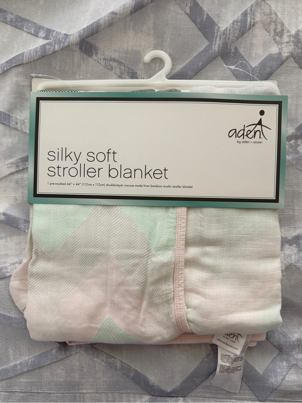 NWT Adent by Aden + Anais Silky Soft Stroller Blanket 44”x44”